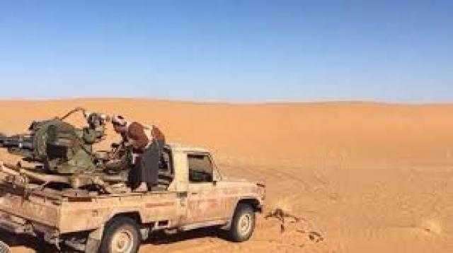 معارك عنيفة في مأرب منذ مساء الأربعاء حتى الأن .. وميليشيا الحوثي ترد بصاروخ على معسكر العلم