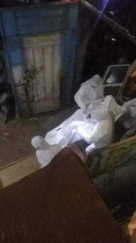 شاهد بالصور .. دفن جثث ضحايا كورونا سرا  في مناطق سيطرة الحوثيين