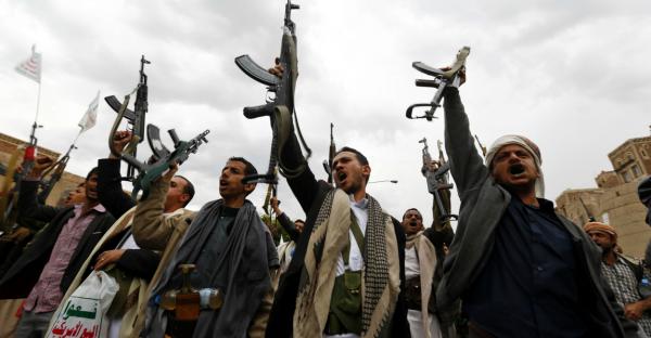 الحوثيون ينقلون عشرات المختطفين والأسرى إلى بدرومات ومخازن السلاح بالأمن المركزي بصنعاء 