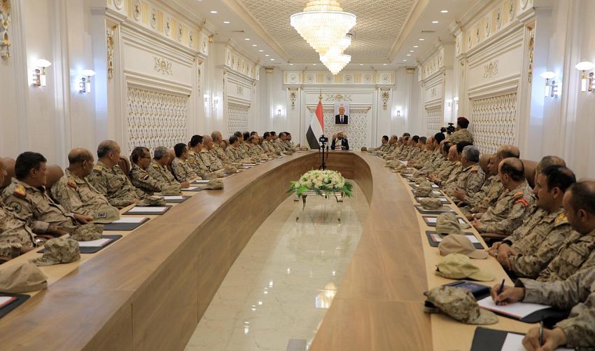 العراده يكشف مستجدات الاوضاع للقيادات العسكرية في اجتماع عسكري كبير ويصدر هذه التوجيهات 