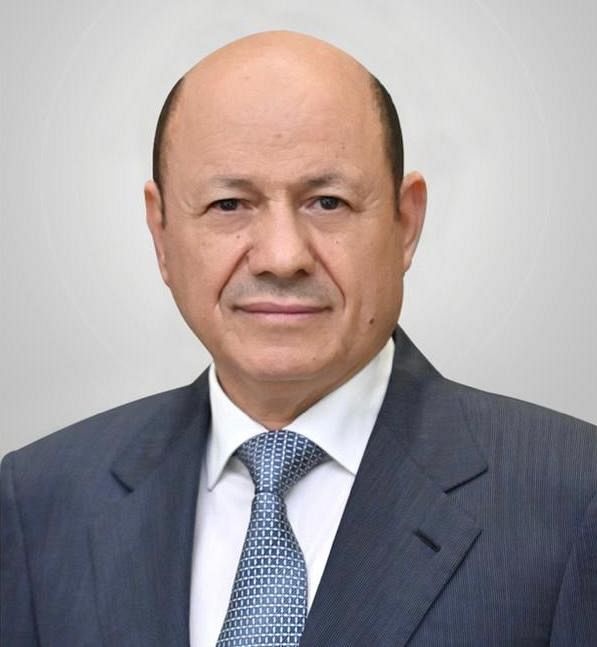 الرئيس العليمي رئيس مجلس القيادة يعزي بوفاة الصحفي الكبير محمد المساح