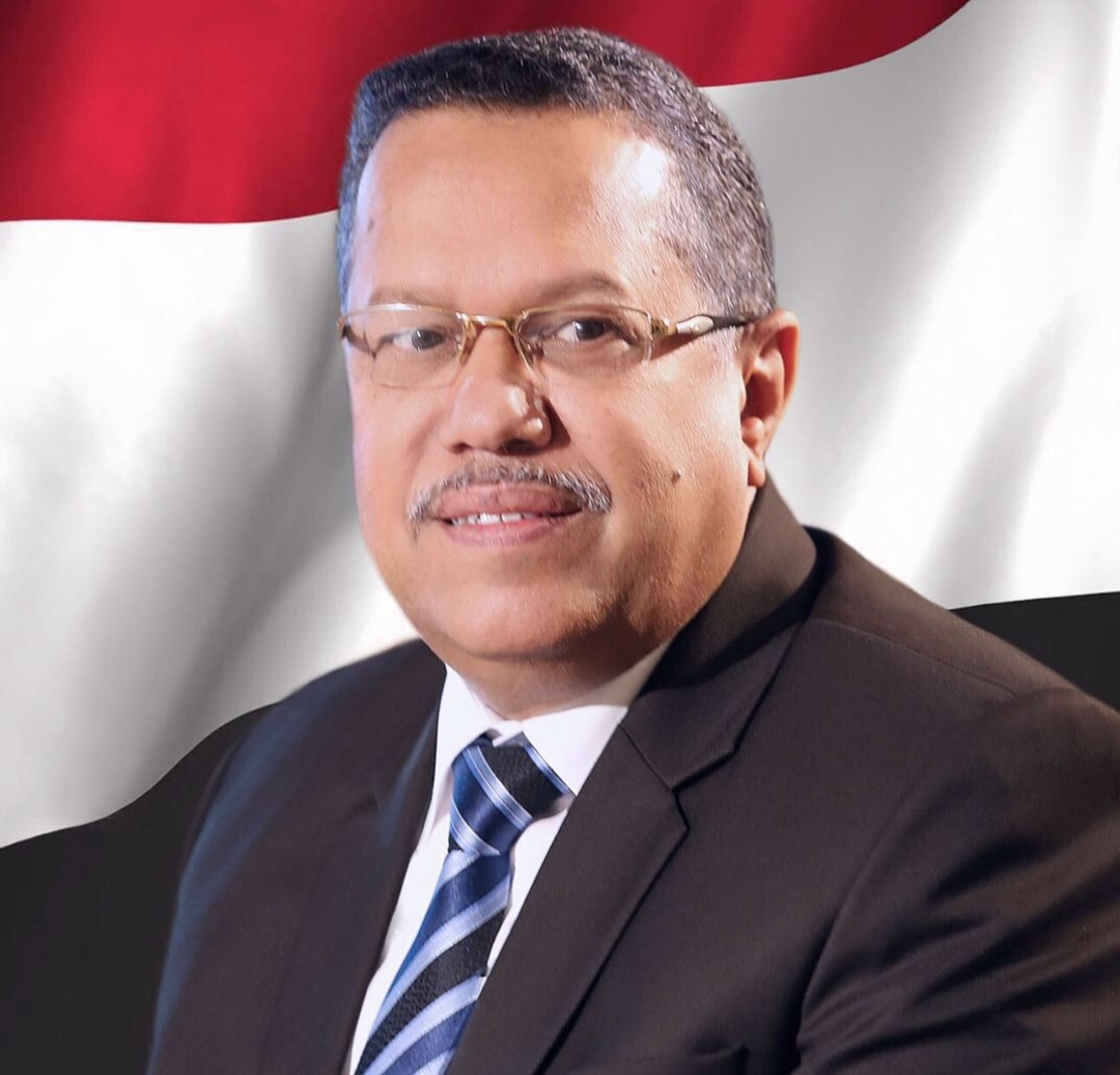رئيس مجلس الشورى الدكتور أحمد عبيد بن دغر يهنيء الرئيس العليمي واعضاء المجلس الرئاسي بمناسبة الذكرى الرابعة والثلاثون لتحقيق الوحدة اليمنية