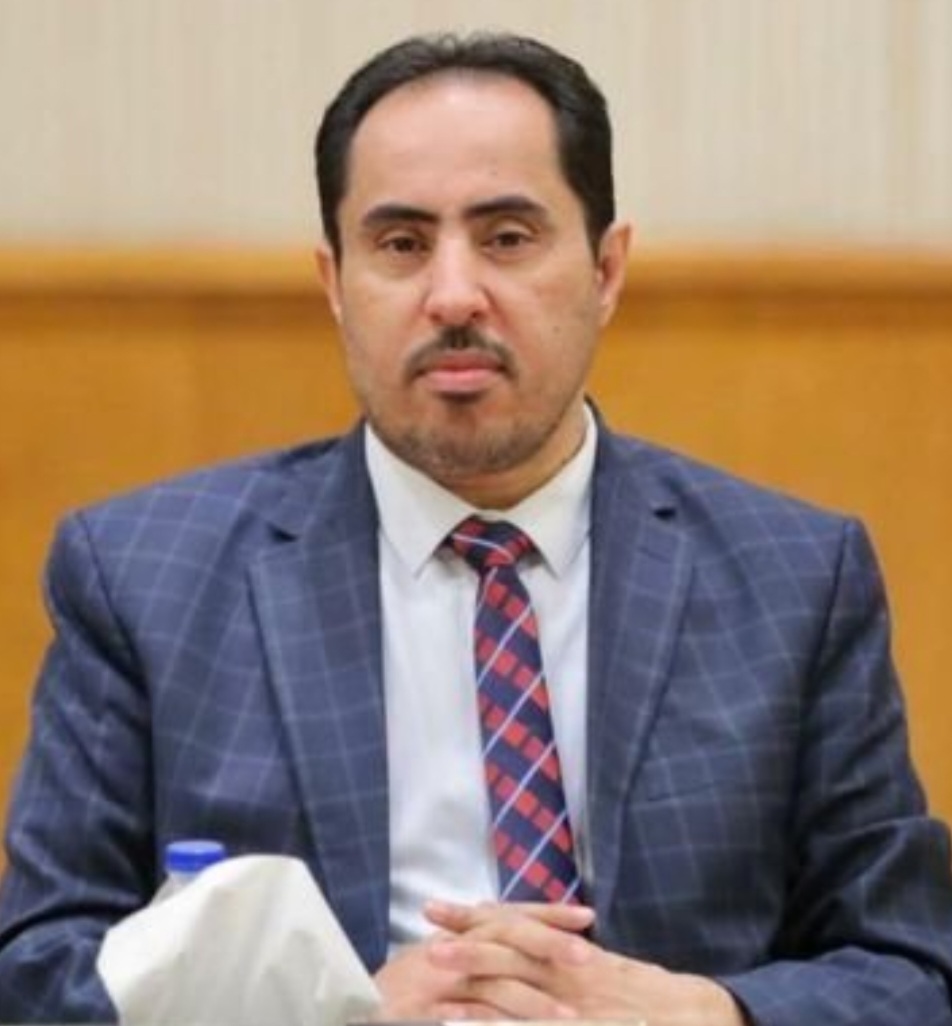 وزير الشباب والرياضة/نايف البكري